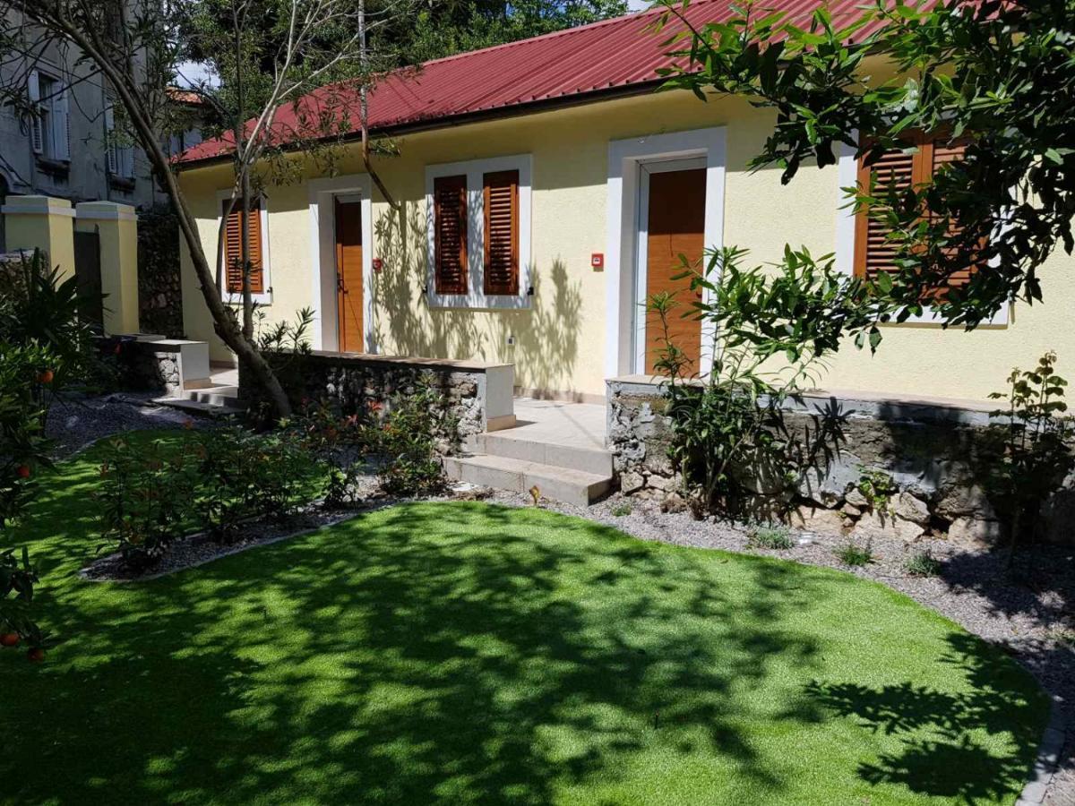Apartmani Rosa I Linda Rijeka Exterior photo